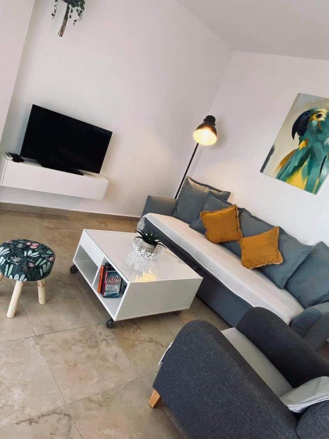 Arbutus - Relaxing Apartment With Fantastic Views 耶奥伊乌波利斯 外观 照片
