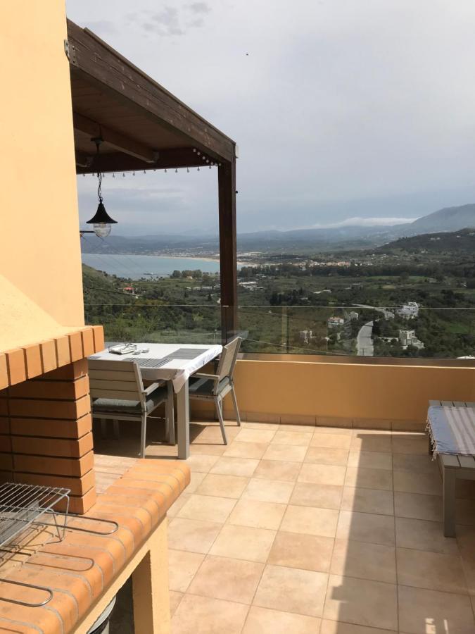 Arbutus - Relaxing Apartment With Fantastic Views 耶奥伊乌波利斯 外观 照片